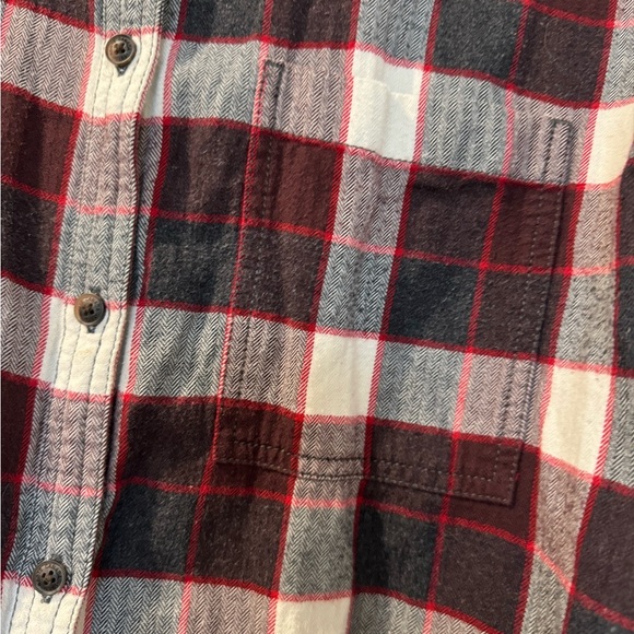 Women’s Roots Red and Black Plaid flannel Shirt 100% cotton - Picture 2 of 6